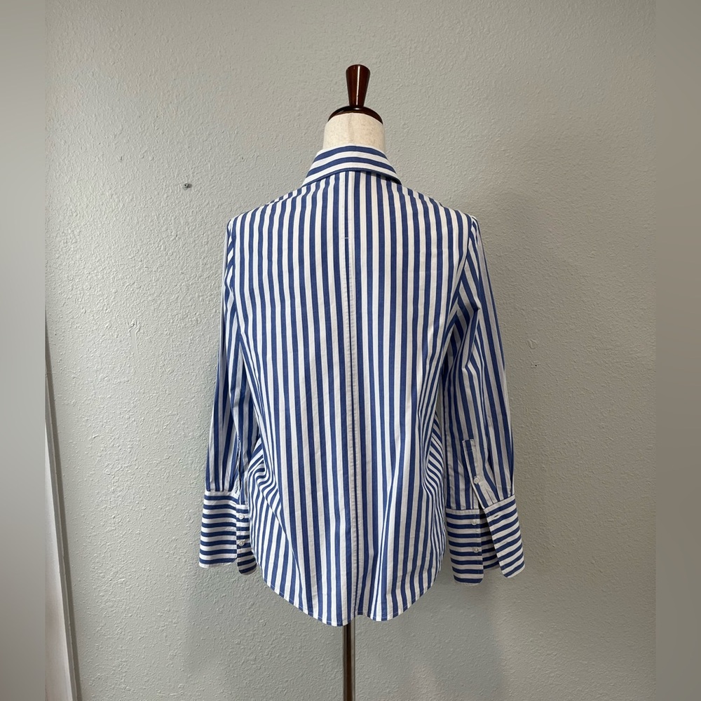 Banana Republic Blue and White Striped Button Down Shirt Size XS - Picture 4 of 6